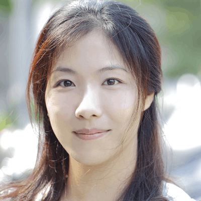 Isabelle M.